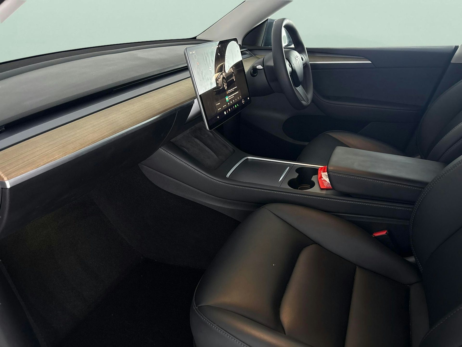 Gallery image 4 for 2022 Tesla Model Y RWD Auto Standard